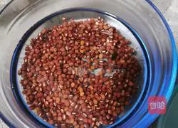 Red dates and red bean barley soup Illustration of how to do it 1