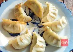 Illustration of how to make fried chicken dumplings with sesame oil 16