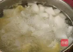 White radish, seaweed and white fungus soup recipe illustration 7