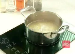 Recipe for Lily Lotus Seed Millet Porridge 3