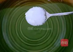 Illustration of how to make chicken soup noodles 9