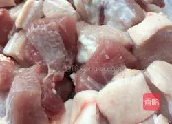 Chestnut Braised Pork Recipe Illustration 1