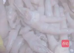 Illustration of how to make passion fruit and lemon soaked claws 6