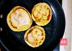Illustration of how to make milk-flavored cornmeal pancakes (coarse grains) 15
