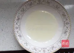 Illustration of how to make crispy fried dough sticks 3