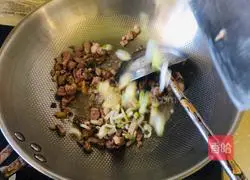 Illustration of how to make mutton noodles 5