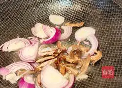 Illustration of how to make belly silk pot noodles 2