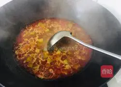 Illustration of how to make mutton noodles 8