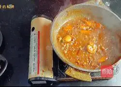 Illustration of how to make seafood fried noodles 9