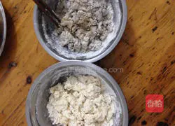 Illustration of how to make snack cat ears 4