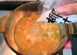 Osmanthus, coconut milk and lotus seed soup recipe 8