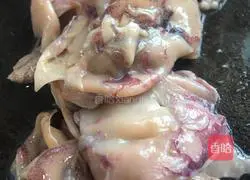 Shanwei's special dish, salted squid steamed pork belly illustration 2