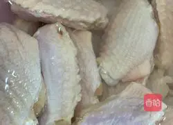 Illustration of how to make chicken wings and ginger 1