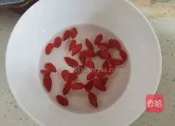 Illustration of how to make red date and lotus root soup (nourishing yin, lungs and qi and blood) 5