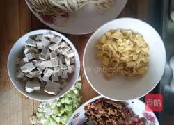 Illustration of how to make vegetarian noodles 1