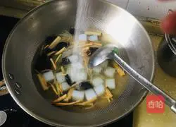 Illustration of how to make beef braised jelly 6