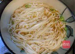 Illustration of how to make clear noodle soup 5