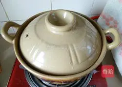 Illustration of how to make Red Date and Longan Blood Decoction 8