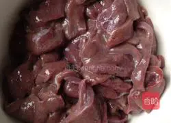 Spinach and Pork Liver Soup Recipe Illustration 2