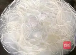 Illustration of how to make meatballs and egg noodles 9