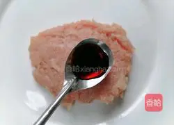 Illustration of how to make prunes and vegetable pancakes 4