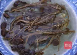 Illustration of how to make tea tree mushroom duck soup 2