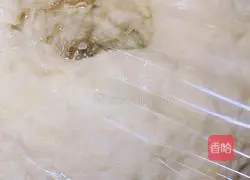 Illustration of how to make minced pork and cowpea buns 2