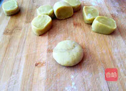 Illustration of how to make northern Shaanxi bean paste cake 4