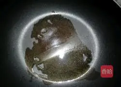 Illustration of how to make colorful pepper egg pancakes 7