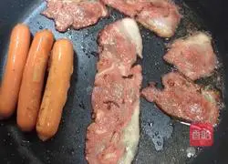 Big Mac hot dog (a nutritious foreign fast food) recipe illustration 6