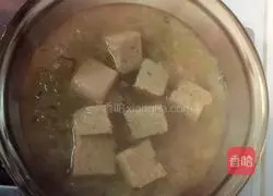 Illustration of how to make cabbage, potato and frozen tofu soup 6