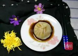 Illustration of how to make soup dumplings 21
