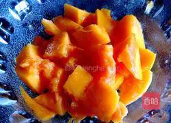 Papaya, Tremella and Lily Soup Recipe Illustration 5