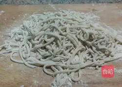 Yipin hand-rolled egg fried noodles recipe illustration 9