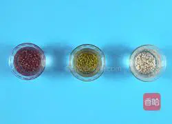 Illustration of how to make rice cooker pork bone health soup 1