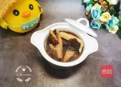 Illustration of how to make hazel mushroom stewed chicken soup 12