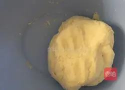 Illustration of how to make sour beans and minced pork buns 1