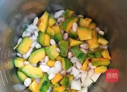 Illustration of how to make potato, pumpkin and white lentil paste 3