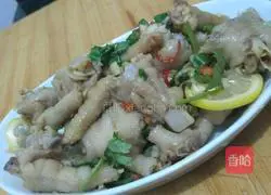 Illustration of how to make spicy and sour lemon chicken feet 10