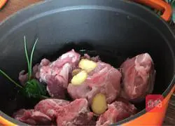 Illustration of how to make stick bone radish soup 5