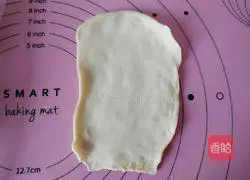 Illustration of how to make seaweed and meat floss bread 14