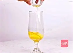 Illustration of how to make fresh orange fruit coffee 4