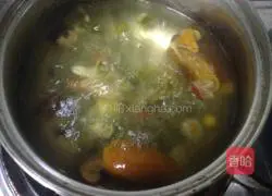 Illustration of how to make the magic fat-reducing and slimming soup 4