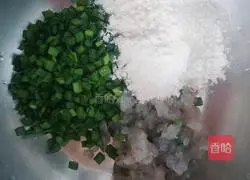 Shrimp and leeks Illustration of how to make pancakes 3