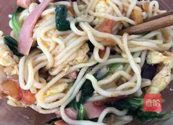 Illustration of how to make fried noodles 5