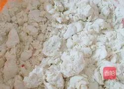 Illustration of how to make radish lean meat pie 2