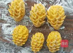 Illustration of how to make pumpkin-shaped steamed buns 8 