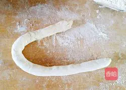 Illustration of how to make pork and cabbage dumplings 12