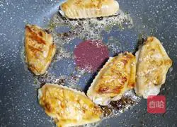 Illustration of braised chicken wings 4