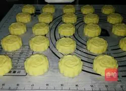 Illustration of how to make original mung bean cake 5